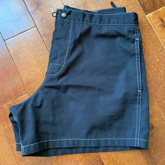 Gucci Women’s Swim Short IT40 - Picture 2 of 7